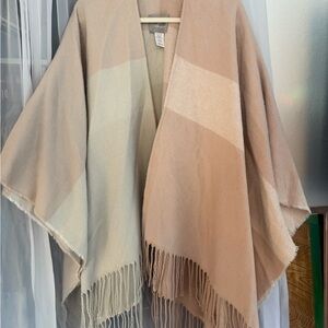 Soia & Kyo Beige Textured Poncho